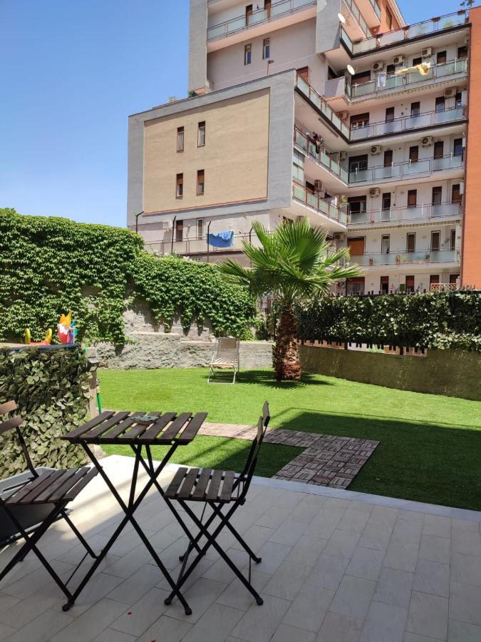 Appartamento Incantevole Con Parcheggio E Giardino Catânia Exterior foto